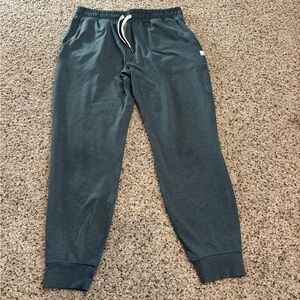 Vuori green joggers
